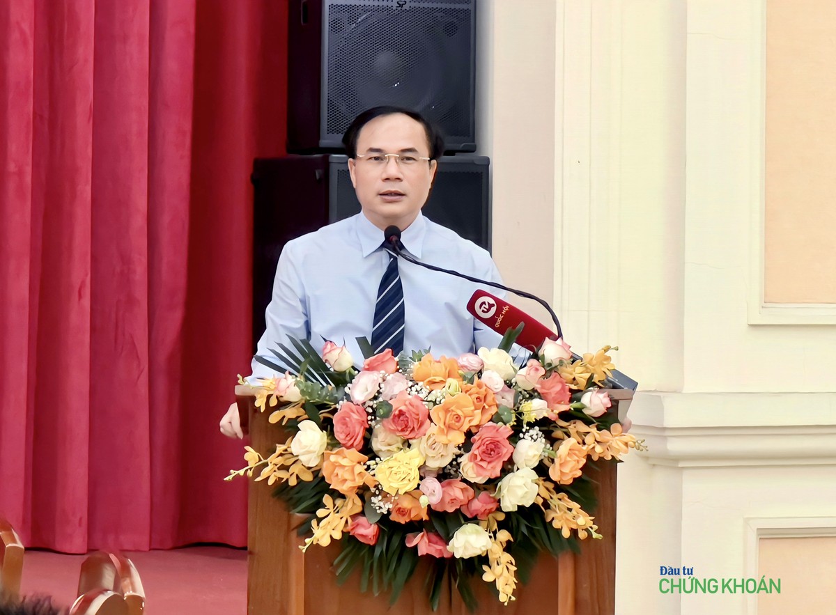 Thứ trưởng Bộ Xây dựng Nguyễn Văn Sinh phát biểu tại Họp báo quý II/2023 của Bộ Xây dựng chiều 13/6 (Ảnh: M.Minh)