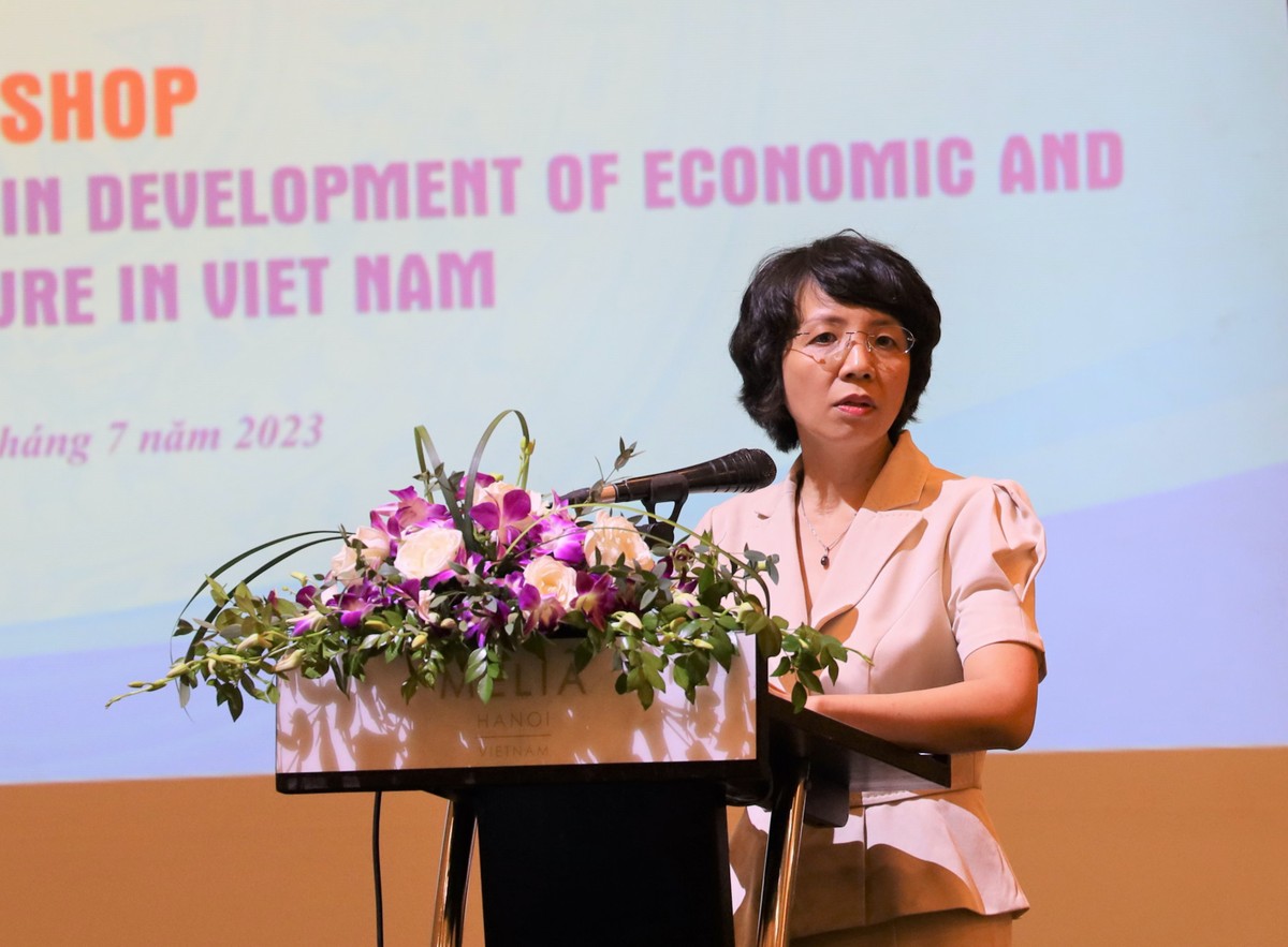 Bà Vũ Quỳnh Lê, Phó cục trưởng Cục Quản lý đấu thầu, Bộ Kế hoạch và Đầu tư,