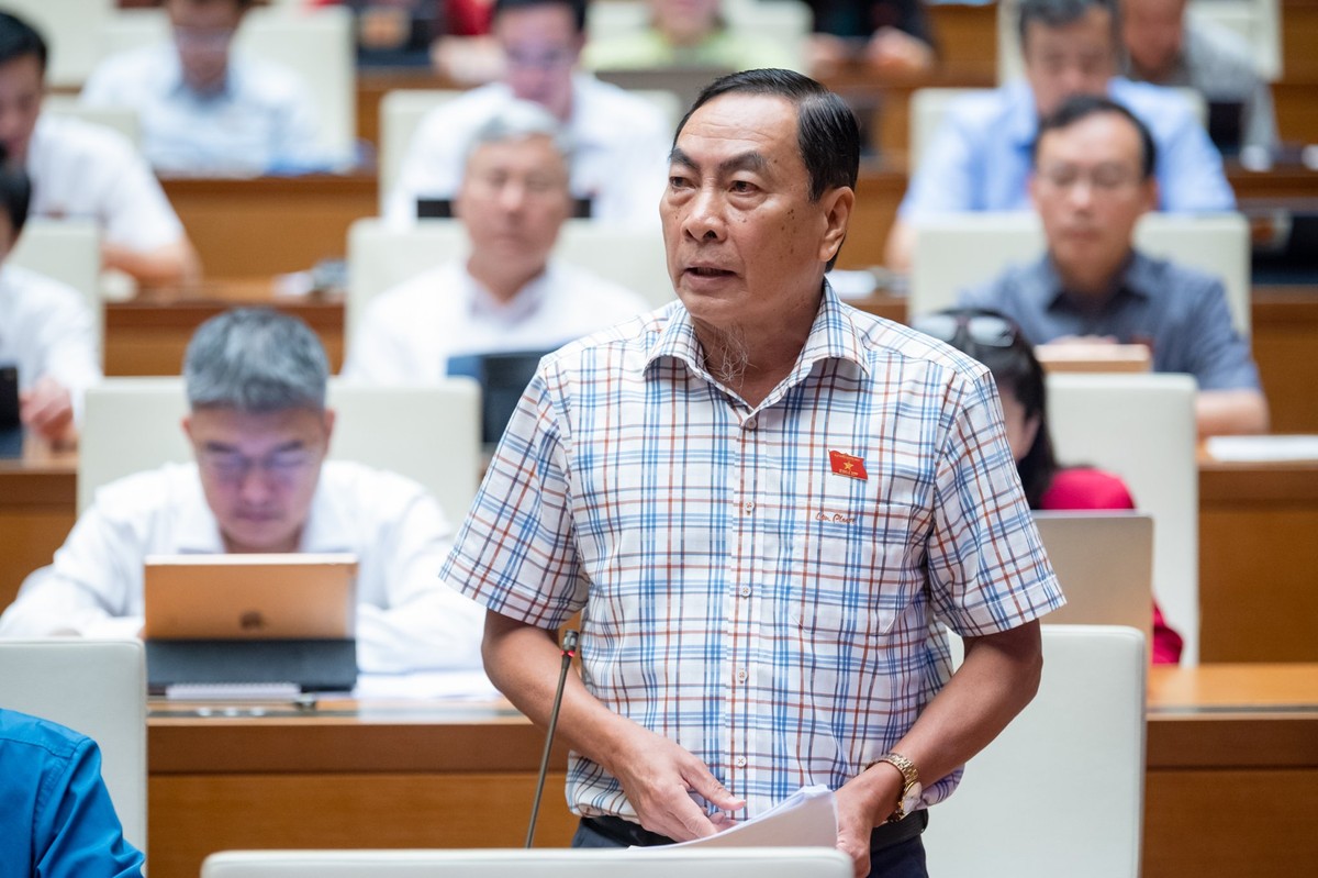 Đại biểu Phạm Văn Hòa (đoàn Đồng Tháp)