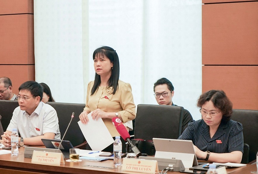 Đại biểu Tạ Thị Yên (đoàn Điện Biên)