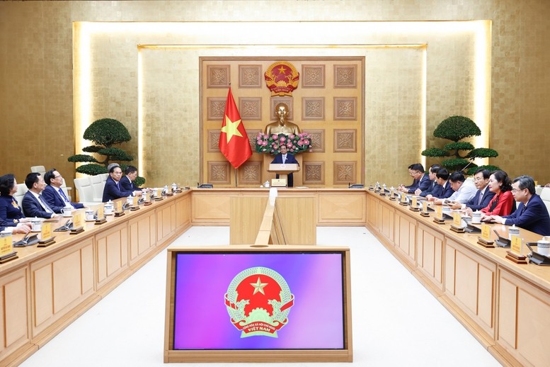 Toàn cảnh buổi gặp mặt tối 26/8