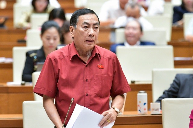 Đại biểu Phạm Văn Hòa