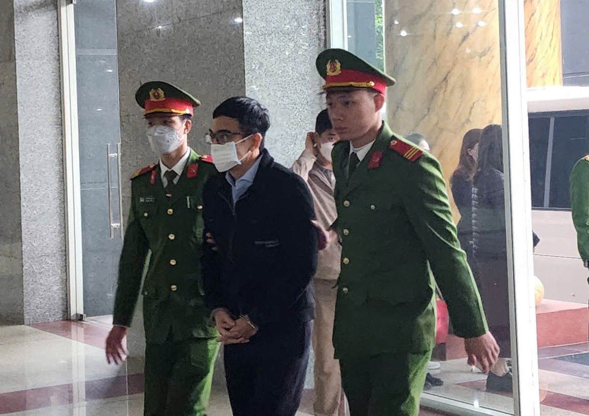 Sau khi xét xử sơ thẩm, có 25 bị cáo và người liên quan kháng cáo