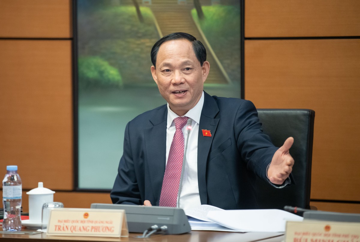 Phó Chủ tịch Quốc hội, Thượng tướng Trần Quang Phương phát biểu tại Phiên họp