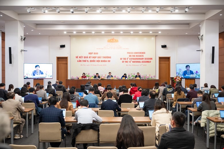 Toàn cảnh buổi họp báo