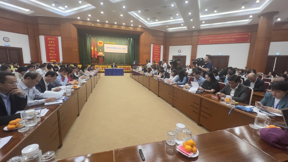 Toàn cảnh buổi họp báo Toàn cảnh buổi họp báo