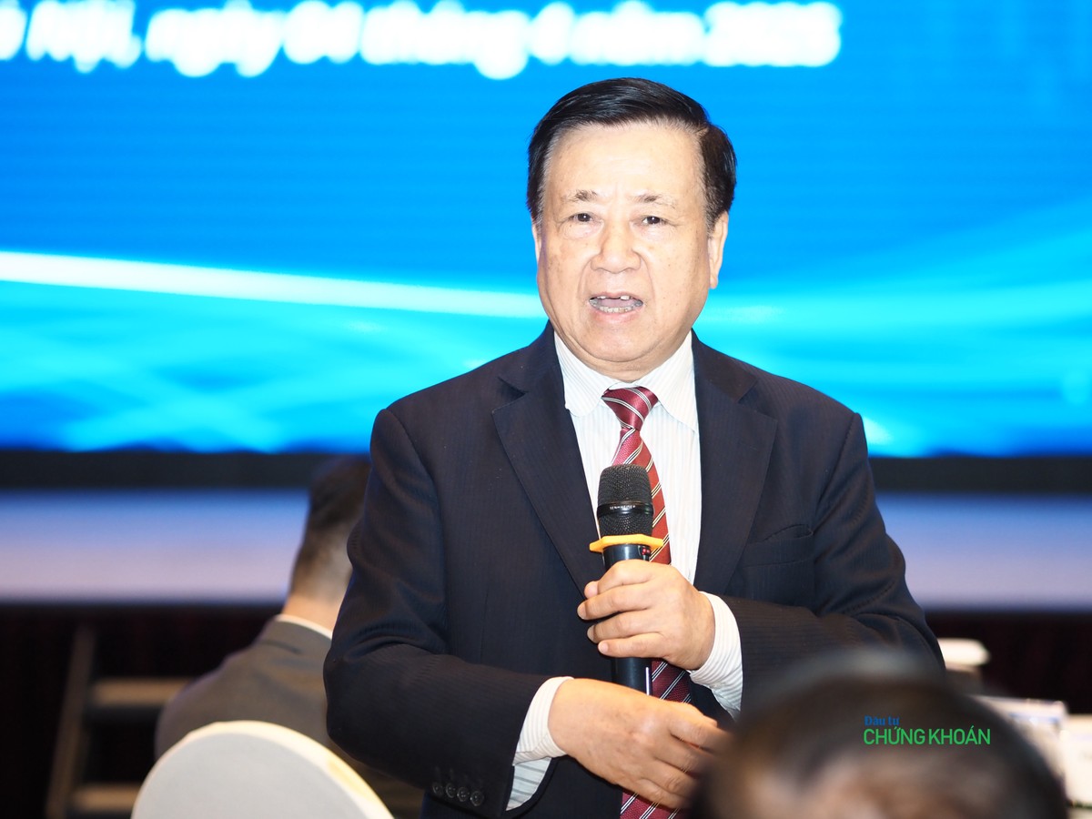 PSG. TS. Nguyễn Văn Việt phát biểu tại Tọa đàm chiều 4/4 (Ảnh: M.Minh)