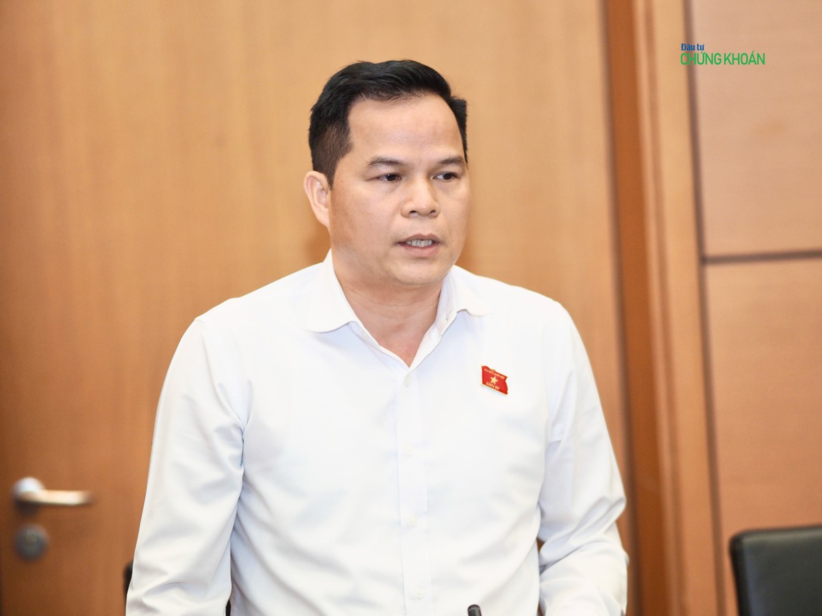 Đại biểu Bế Minh Đức (đoàn Cao Bằng) phát biểu tại tổ chiều 20/5 Đại biểu Bế Minh Đức (đoàn Cao Bằng) phát biểu tại tổ chiều 20/5