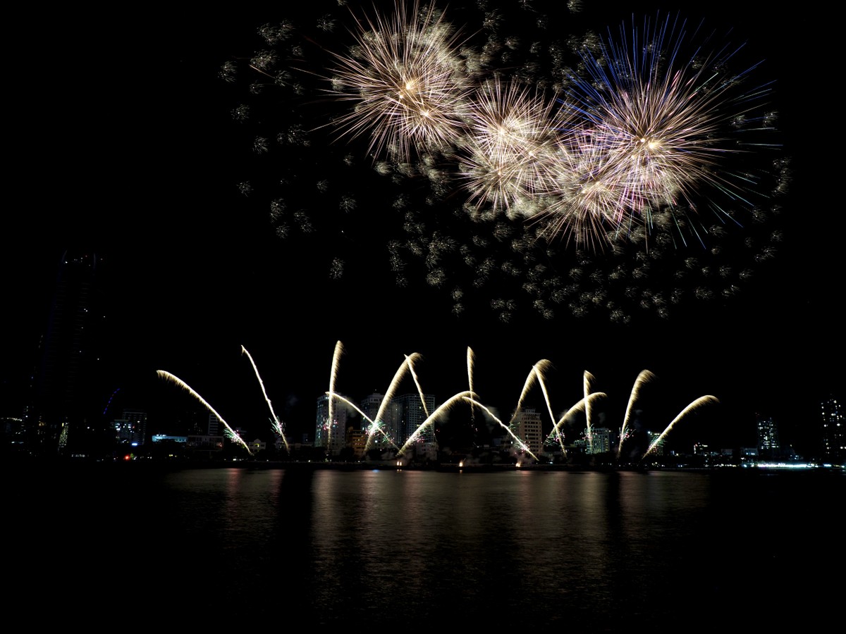 Màn trình diễn của đội Ý có những tiết tấu nhẹ nhàng, quyến luyến...