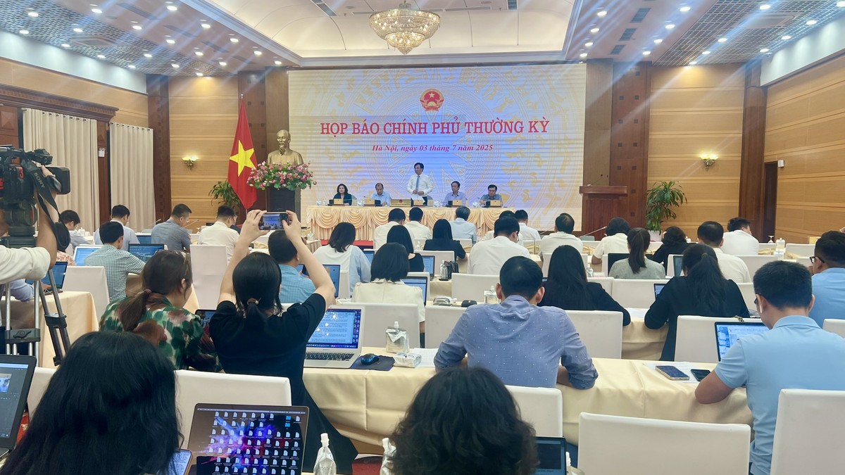 Toàn cảnh buổi họp báo (Ảnh: M.Minh)