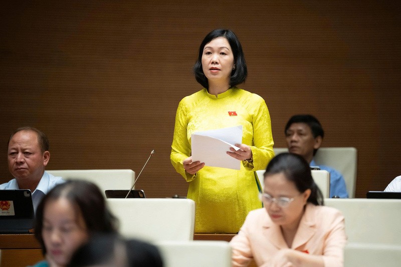 Đại biểu Nguyễn Thị Lan Anh (đoàn Lào Cai)