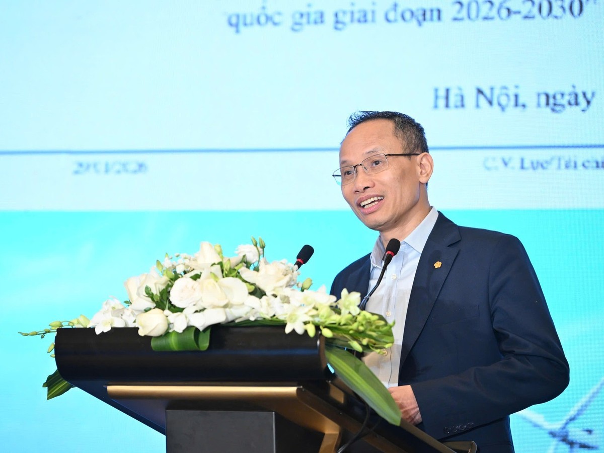 TS. Cấn Văn Lực - Chuyên gia kinh tế trưởng Ngân hàng BIDV. TS. Cấn Văn Lực - Chuyên gia kinh tế trưởng Ngân hàng BIDV.