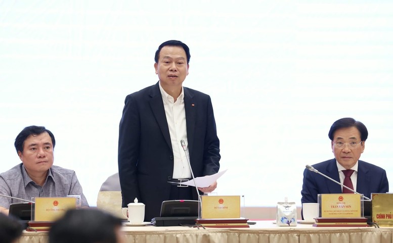 Thứ trưởng Bộ Tài chính Nguyễn Đức Chi nêu nhóm giải pháp để đạt mục tiêu tăng trưởng cao trong năm 2026 và giai đoạn tiếp theo.