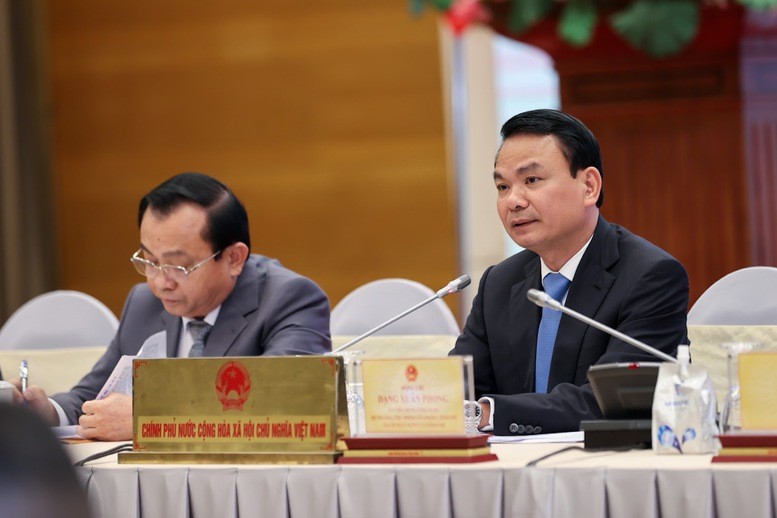 Bộ trưởng, Chủ nhiệm VPCP Đặng Xuân Phong trả lời tại họp báo tối 4/5