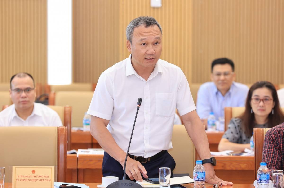 Ông Khuất Việt Hùng, Phó Chủ tịch HĐQT Công ty CP Hàng không Vietjet