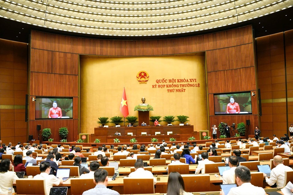 Phiên họp Quốc hội sáng 5/8