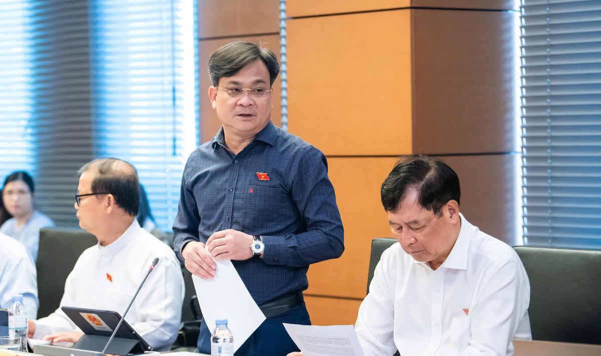 Đại biểu Vũ Huy Khánh (TP.HCM) Đại biểu Vũ Huy Khánh (TP.HCM)