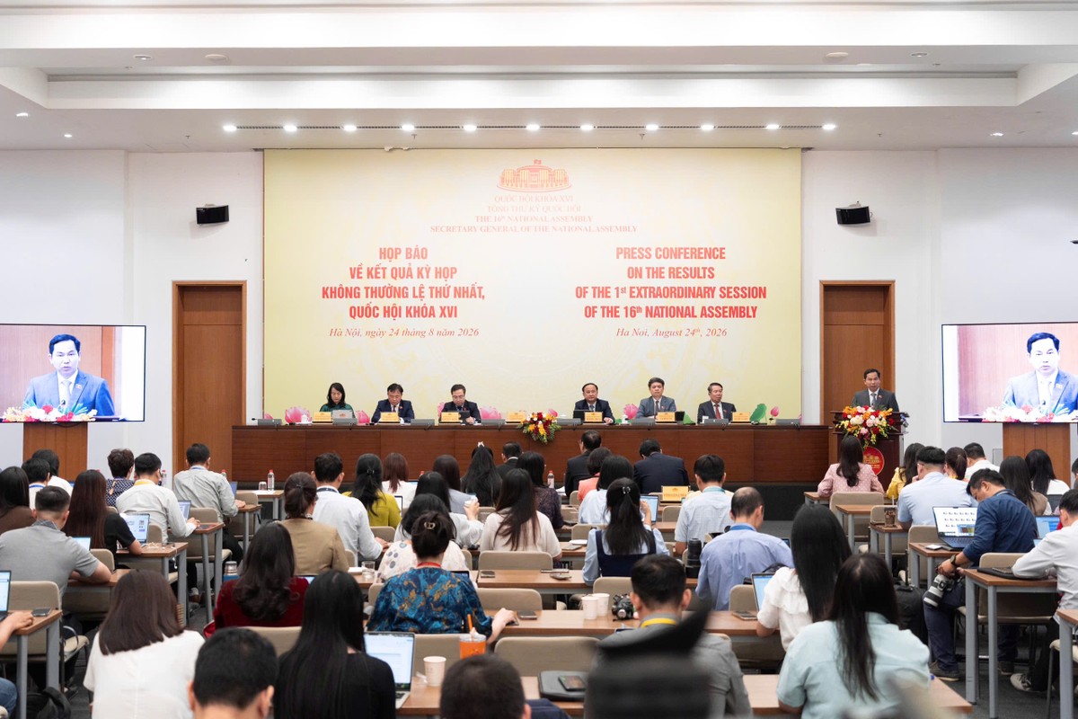 Toàn cảnh buổi họp báo