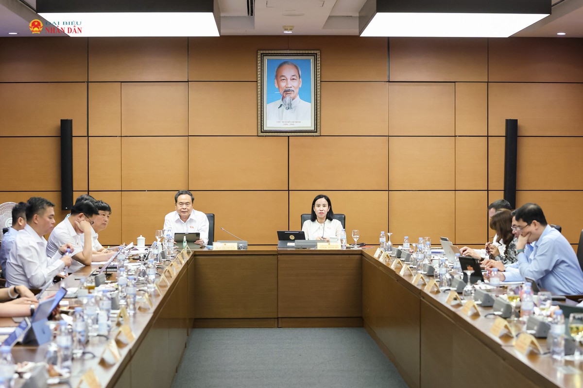 Toàn cảnh phiên họp Toàn cảnh phiên họp