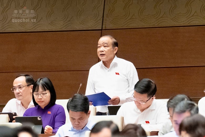 Đại biểu Lã Thanh Tân (đoàn Hải Phòng) Đại biểu Lã Thanh Tân (đoàn Hải Phòng)