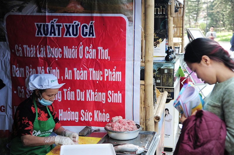 Hàng trăm đặc sản vùng miền được giới thiệu trong Royal City ảnh 10