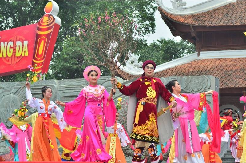 Người dân chen chân xem hội Gò Đống Đa ảnh 10