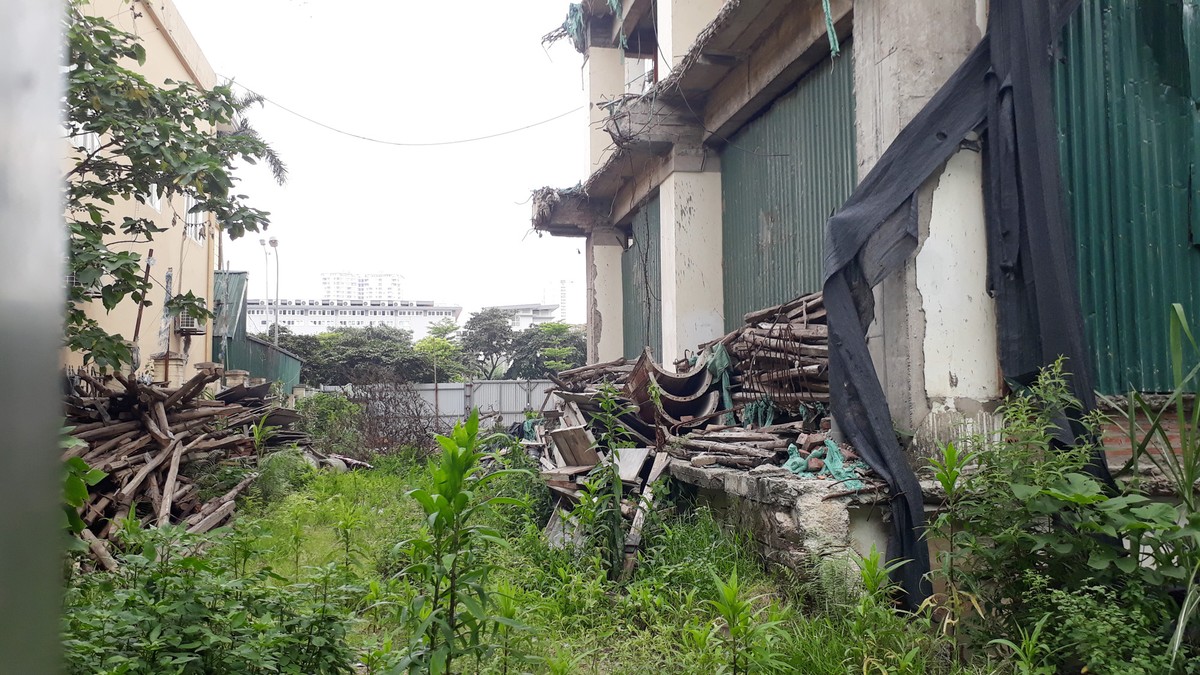 Cận cảnh dự án bỏ hoang của Tập đoàn Phúc Lộc bị Hà Nội yêu cầu kiểm tra ảnh 9