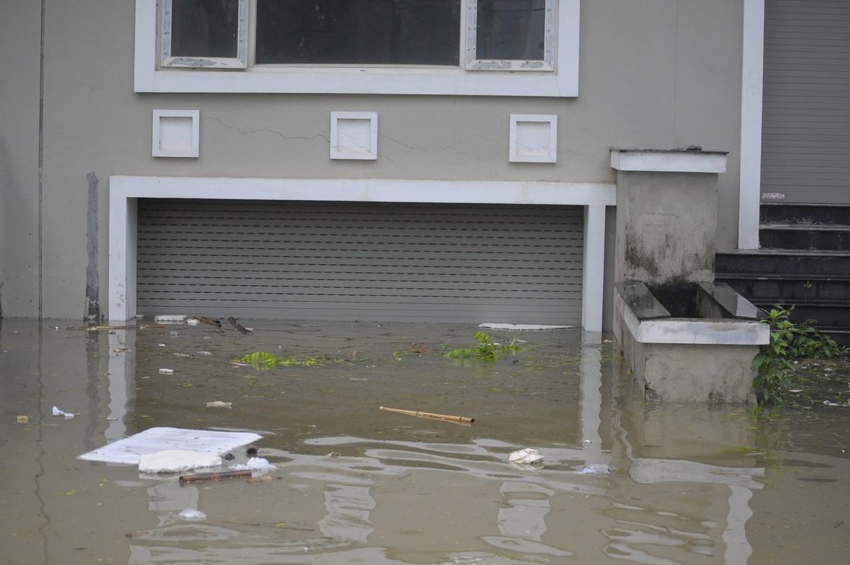 Dân Thiên Đường Bảo Sơn chèo thuyền vào nhà  ảnh 11