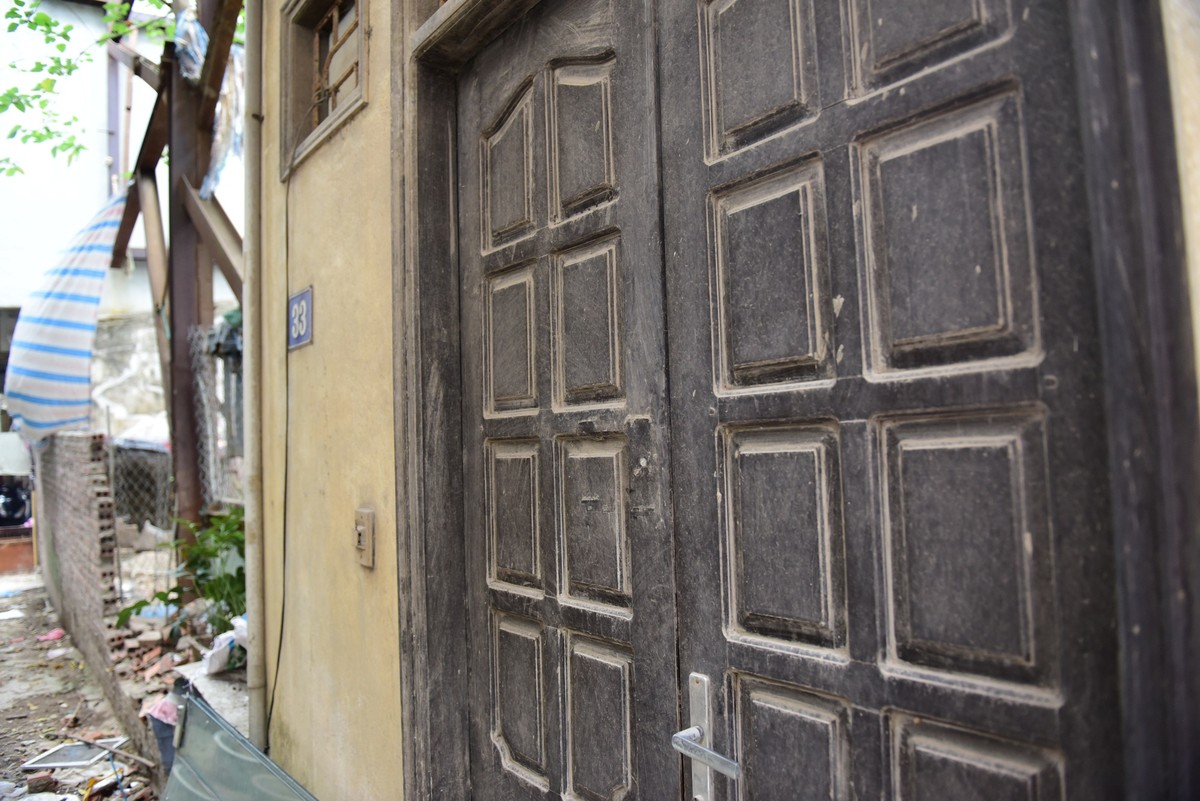 Hà Nội: Người dân sống thấp thỏm trong nhà bọc sắt ảnh 6