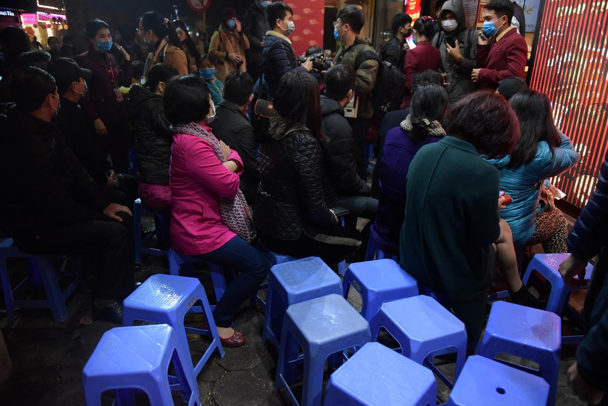 Virus Corona khiến cửa hàng vàng khác lạ trong ngày Thần Tài ảnh 3