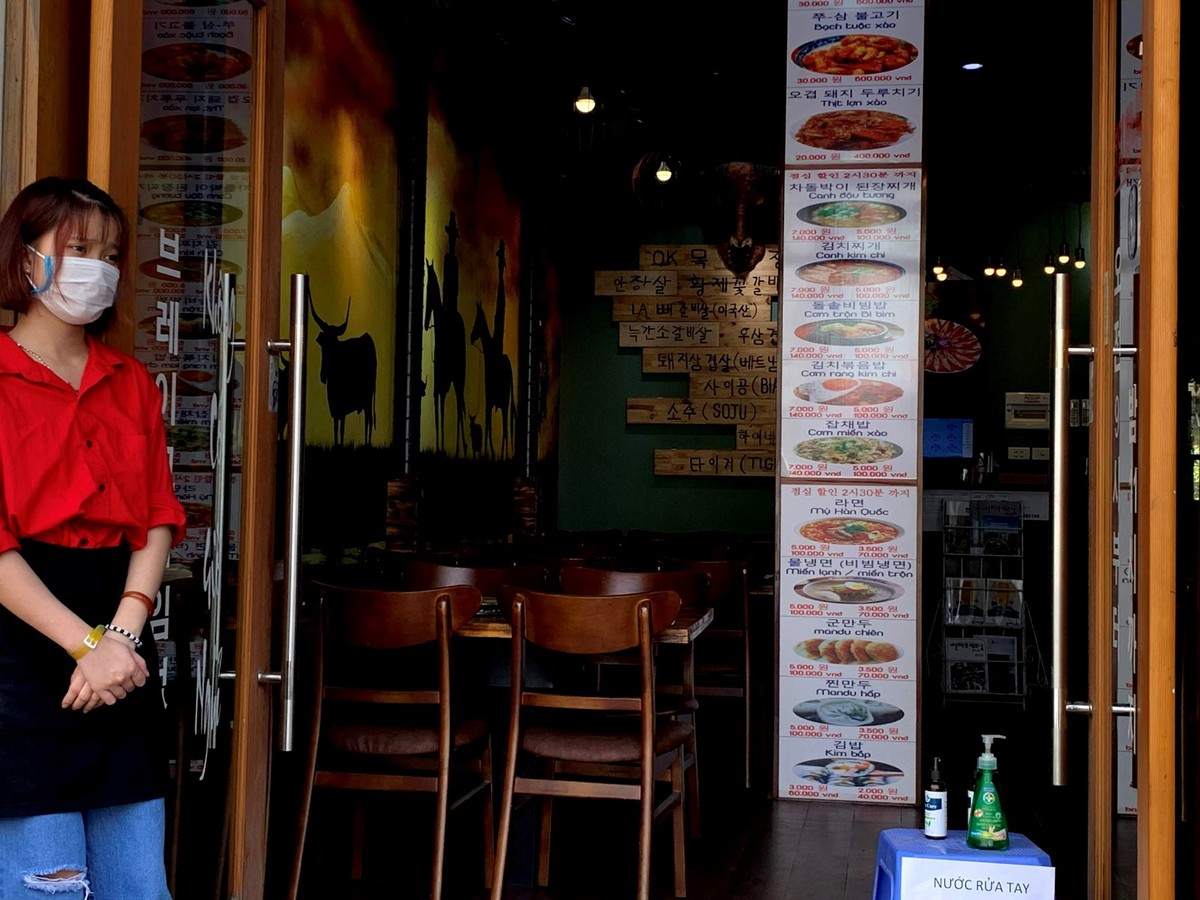 Cảnh các quán nhậu, nhà hàng được ví von là “toang” tại Hà Nội ảnh 11