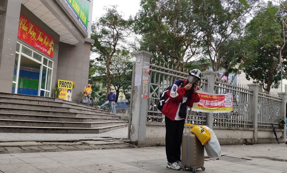 Hà Nội: Sinh viên sẵn sàng nhường chỗ ở cho người về từ vùng dịch ảnh 7