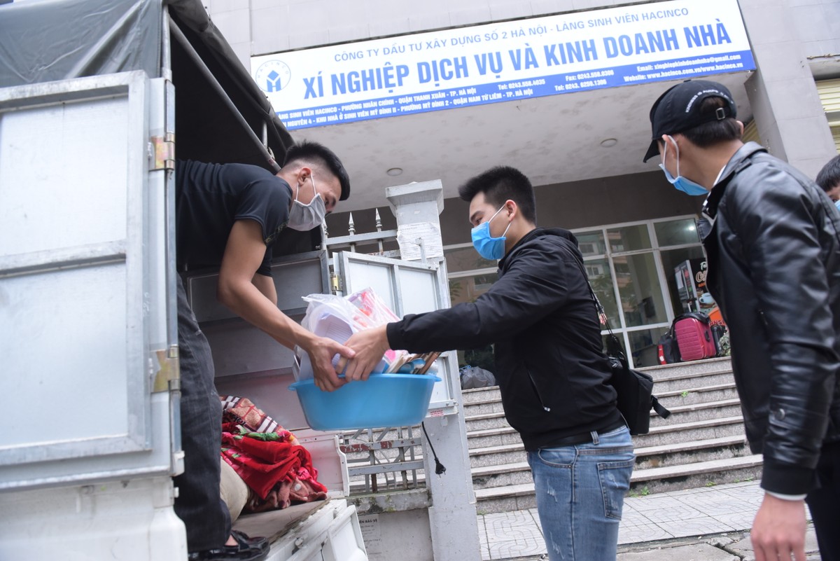Hà Nội: Sinh viên sẵn sàng nhường chỗ ở cho người về từ vùng dịch ảnh 6