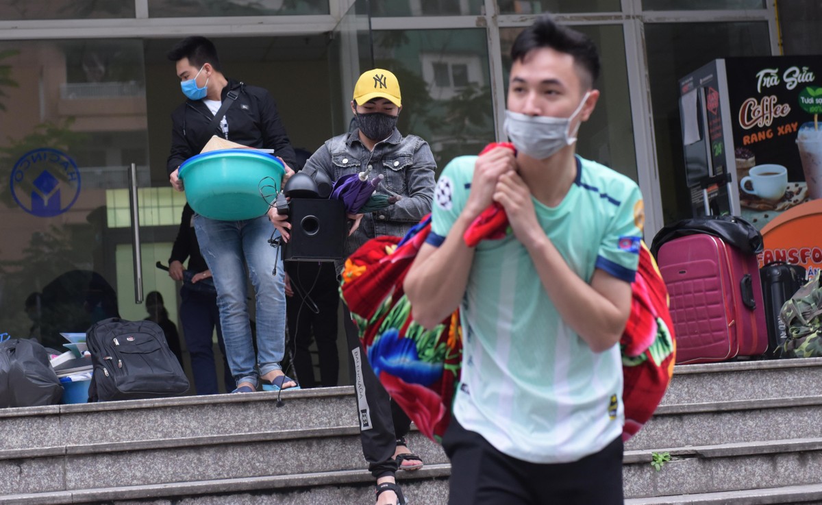 Hà Nội: Sinh viên sẵn sàng nhường chỗ ở cho người về từ vùng dịch ảnh 8
