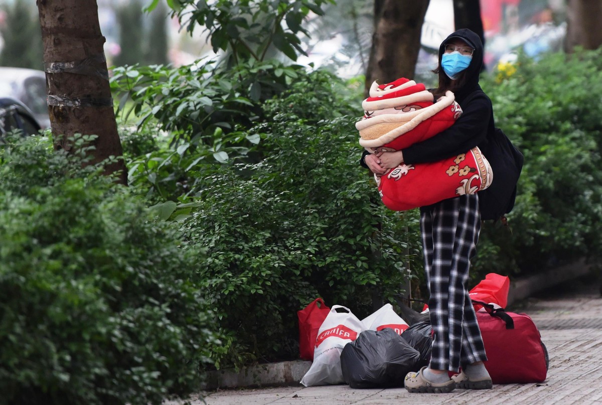 Hà Nội: Sinh viên sẵn sàng nhường chỗ ở cho người về từ vùng dịch ảnh 10