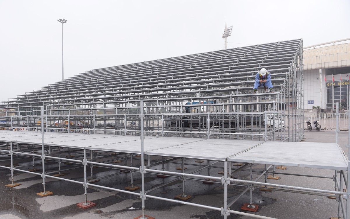 Cảnh tháo dỡ khán đài F1 chờ ngày tái khởi tranh ảnh 10