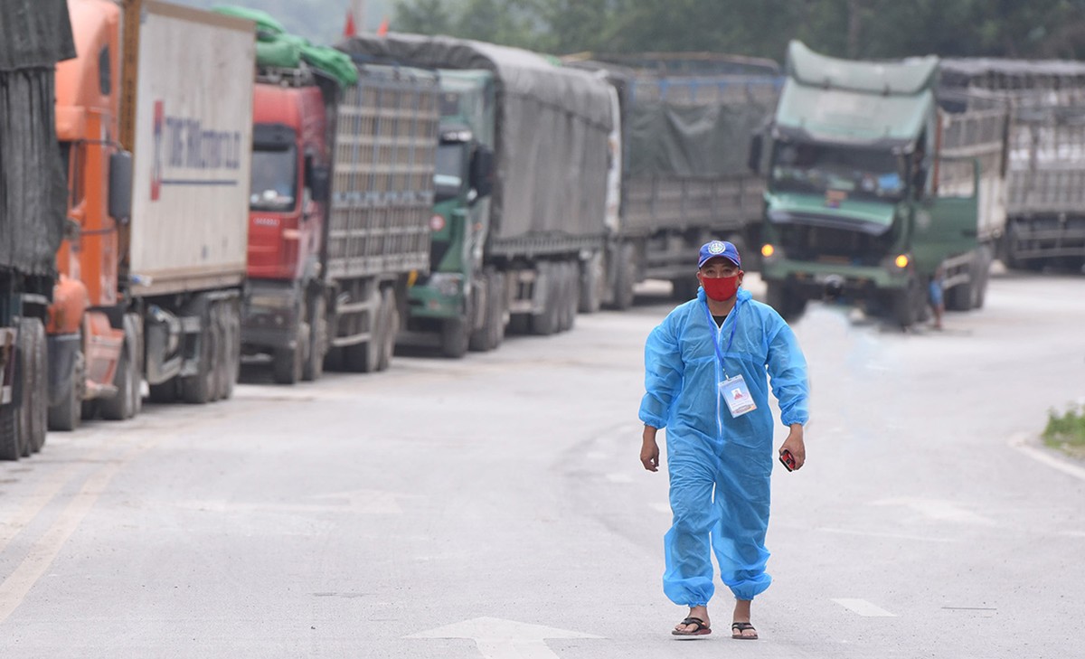 Nghề hot nhất Lạng Sơn: Lái xe chuyên trách tại cửa khẩu mùa dịch ảnh 3