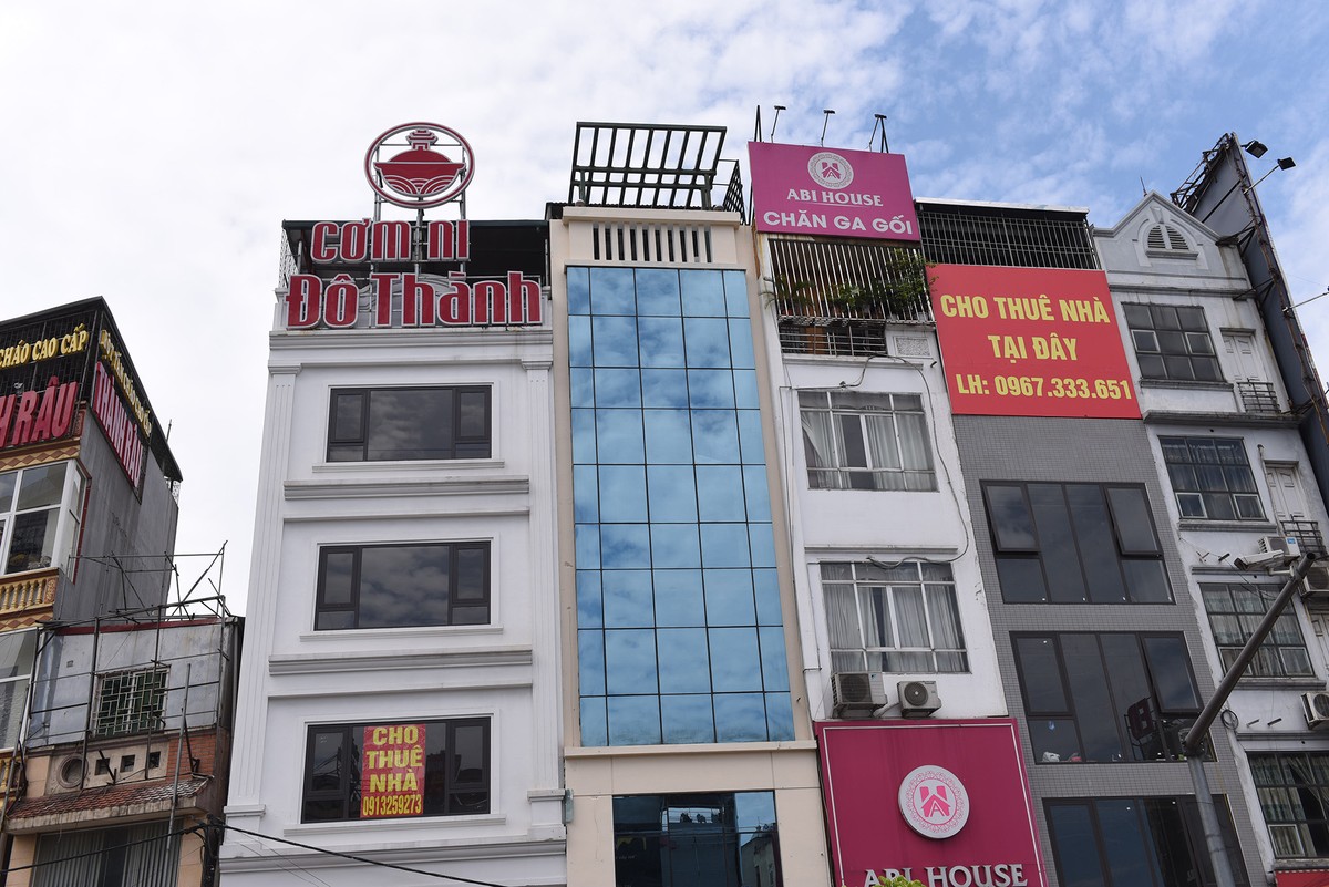Hà Nội: Hết thời gian giãn cách xã hội, nhiều mặt bằng cho thuê bán lẻ ế ẩm ảnh 2
