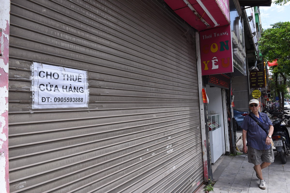 Hà Nội: Hết thời gian giãn cách xã hội, nhiều mặt bằng cho thuê bán lẻ ế ẩm ảnh 3