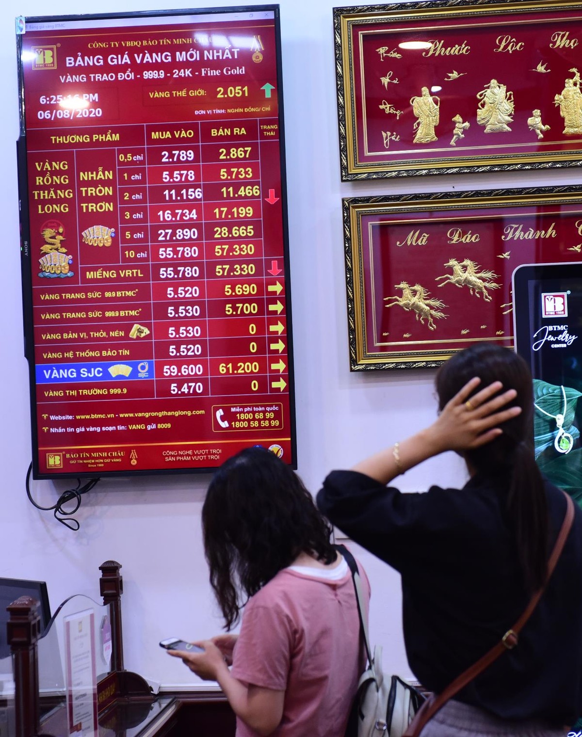 Mang hơn 6 tỷ mua 100 cây vàng ngày giá vàng lên “cơn điên”  ảnh 12