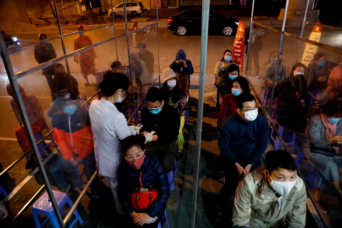 Cảnh tượng chưa từng thấy tại hàng vàng ngày Vía Thần tài từ trước đến nay.