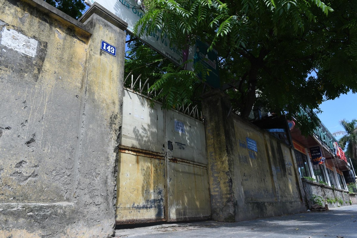 Theo hồ sơ, Công ty Toàn Cầu có vốn điều lệ 132 tỷ đồng, ngành nghề kinh doanh chính là xây dựng nhà không để ở, cụ thể là dịch vụ xây dựng nhà xưởng, bệnh viện, trường học, nhà làm việc, khách sạn, cửa hàng, nhà hàng, trung tâm thương mại, bãi đỗ xe. Chỉ sau chưa đến 1 năm, đến tháng 6/2019, doanh nghiệp này tăng vốn lên gấp 969 lần, ở mức 127.902,5 tỷ đồng, tương đương 5,5 tỷ USD.