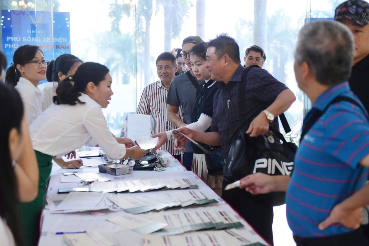 Khác với thông lệ hàng năm, Giải năm nay được tổ chức vào buổi sáng. Tuy vậy nhưng, ngay từ sáng sớm đã có hàng trăm vận động viên đến chekin tham dự thi đấu với tinh thần vui vẻ, tích cực.