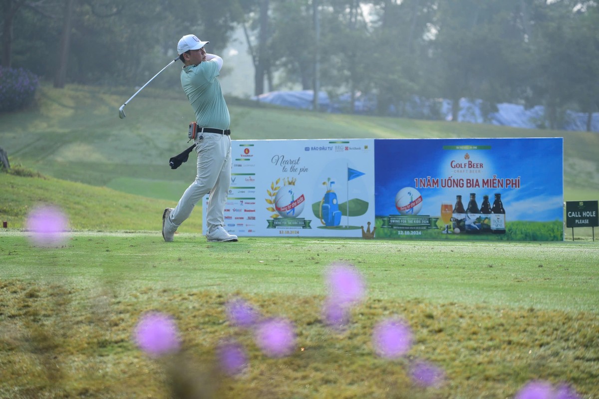 Trải qua 17 mùa giải với 18 năm hoạt động (năm 2020 do dịch Covid-19 nên không tổ chức), Swing for the Kids đã huy động được số tiền hơn 22 tỷ đồng để trao tận tay hơn 21.000 suất học bổng cho học sinh, sinh viên nghèo vượt khó, học giỏi và hỗ trợ sửa chữa, nâng cấp các cơ sở học tập tại 40 tỉnh, thành phố trên cả nước.