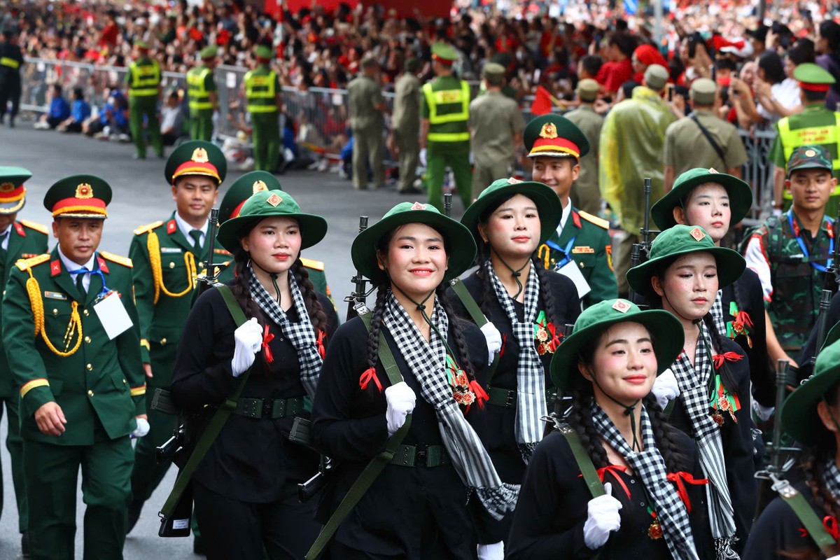 Khối nữ du kích miền Nam.