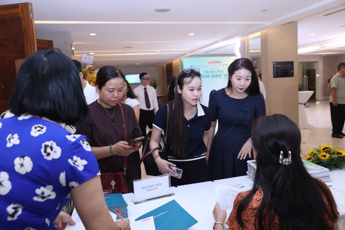 Bàn chekin sự kiện kín chỗ. Bàn chekin sự kiện kín chỗ.