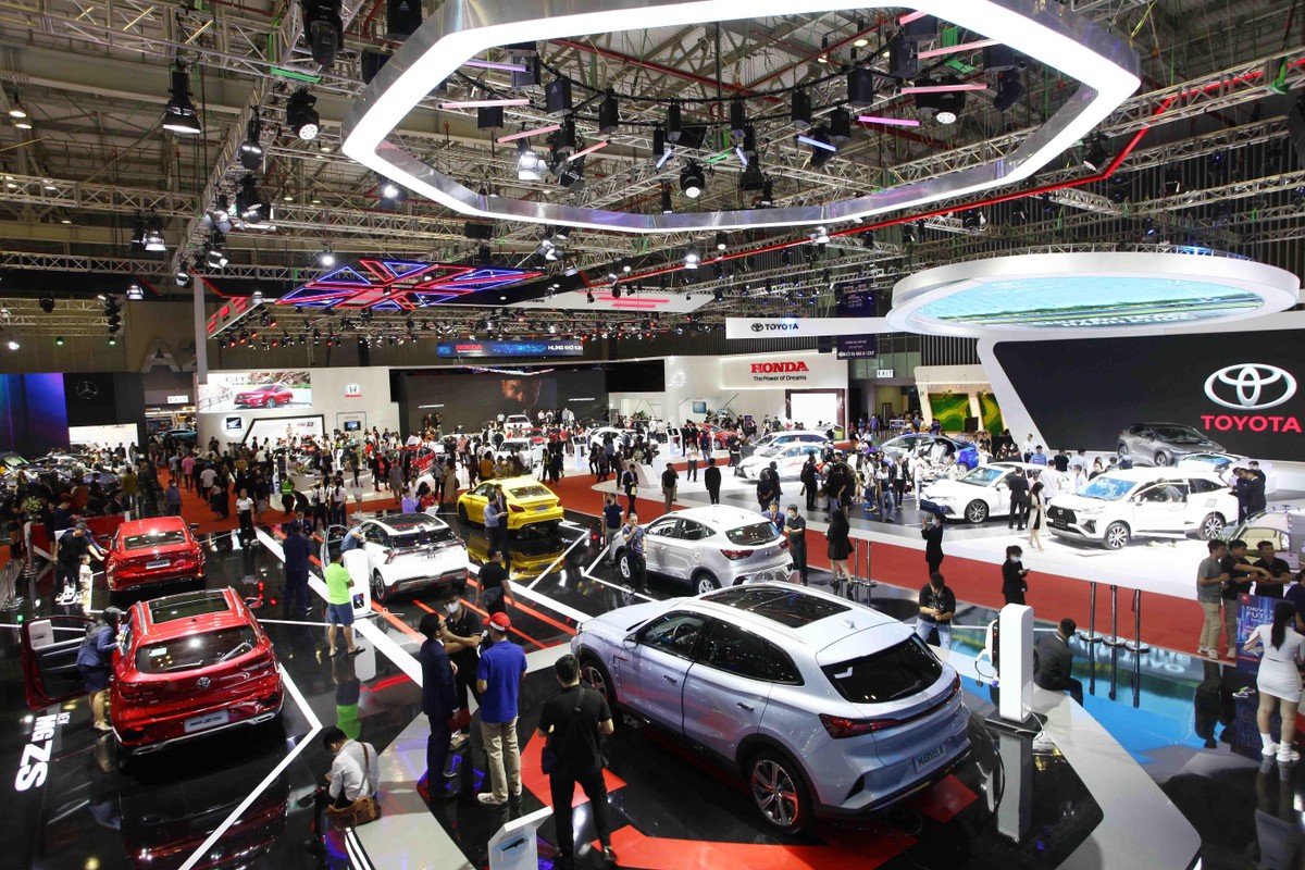 Vietnam Motor Show 2022 là phiên bản triển lãm ô tô Việt Nam có quy mô lớn nhất từ trước đến nay với tổng diện tích không gian lên đến 40.000m2, chỉ riêng diện tích trưng bày trong nhà đã lên đến gần 20.000m2.