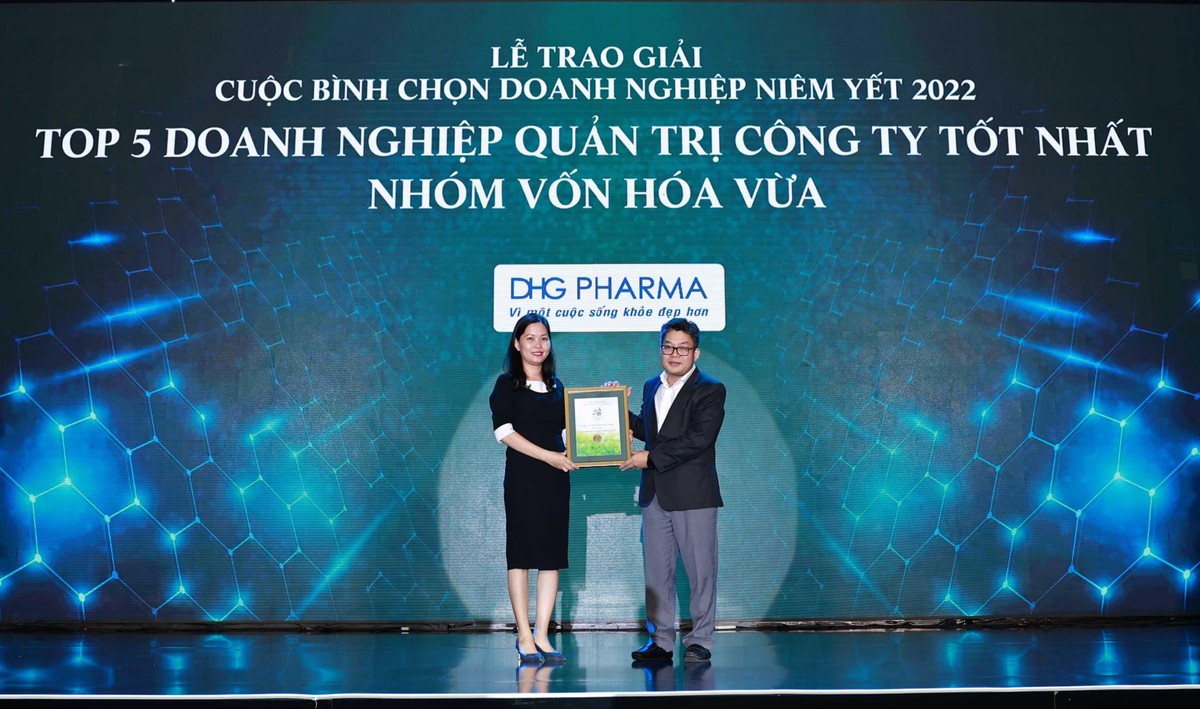 CTCP Dược Hậu Giang nhận giải quản trị công ty nhóm vốn hóa vừa ( Mid Cap).