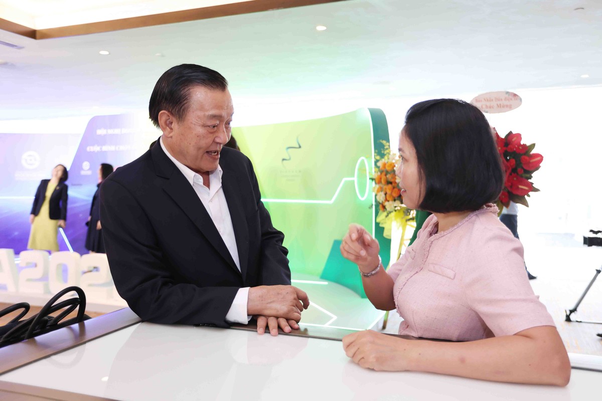 Các doanh nghiệp sản xuất trong nước kết nối trước thềm hội nghị.