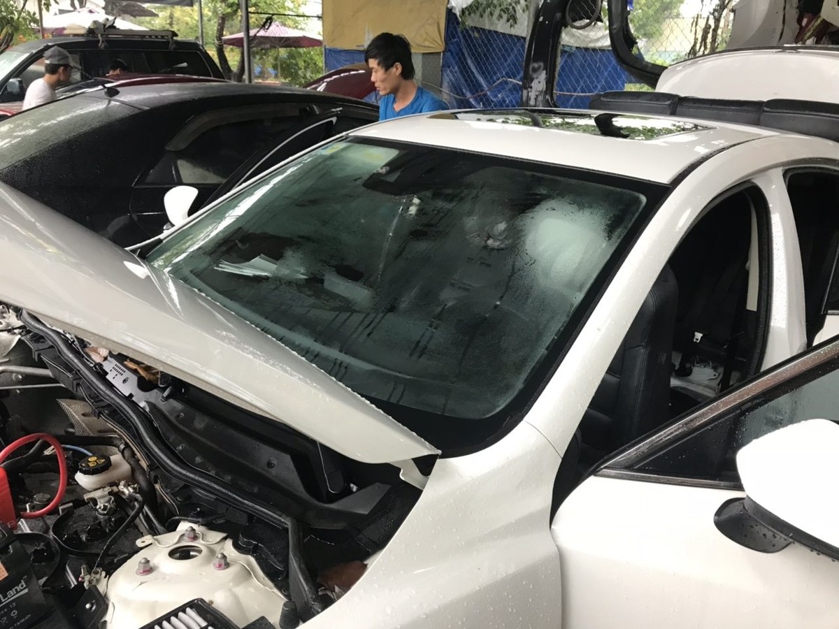 Các hãng bảo hiểm chạy hết công suất vì ngập lụt tại Miền Trung ảnh 1